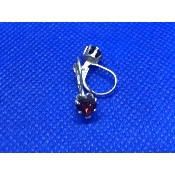 Sky Jewelry Серебряные серьги с камнем гранат