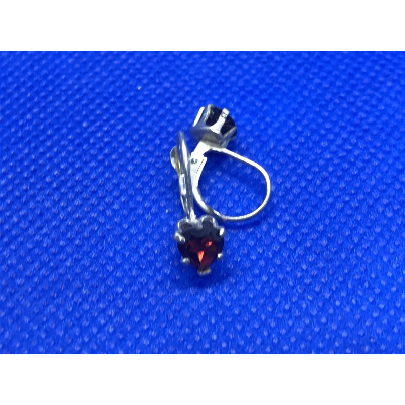 Sky Jewelry Серебряные серьги с камнем гранат