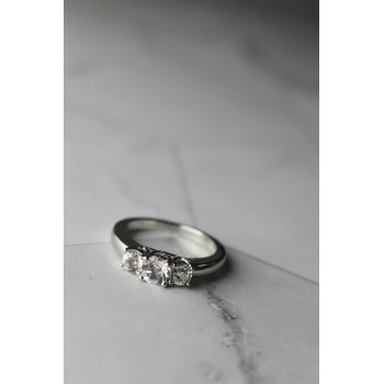 Sky Jewelry Серебряное кольцо с белой (бесцветной) Шпинелью 925 проба 