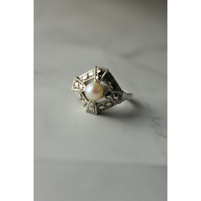 Sky Jewelry Серебряное кольцо с жемчугом и марказитами