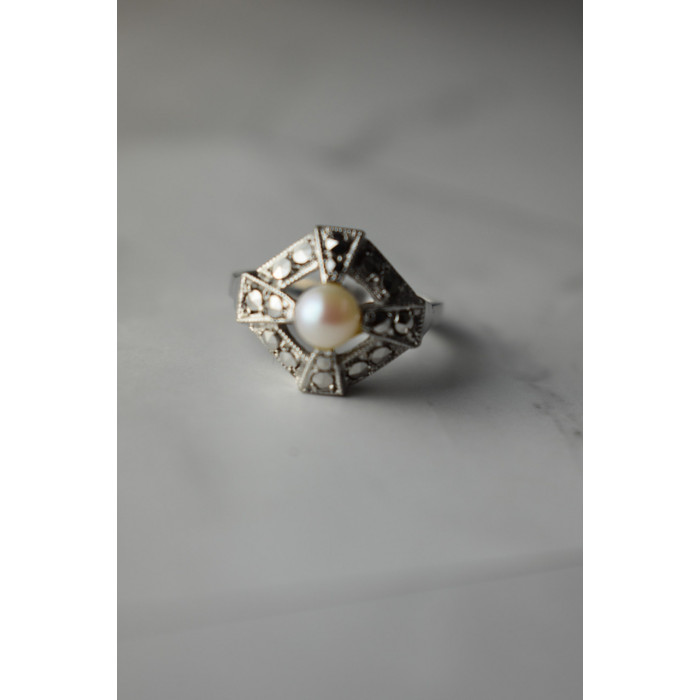 Sky Jewelry Серебряное кольцо с жемчугом и марказитами