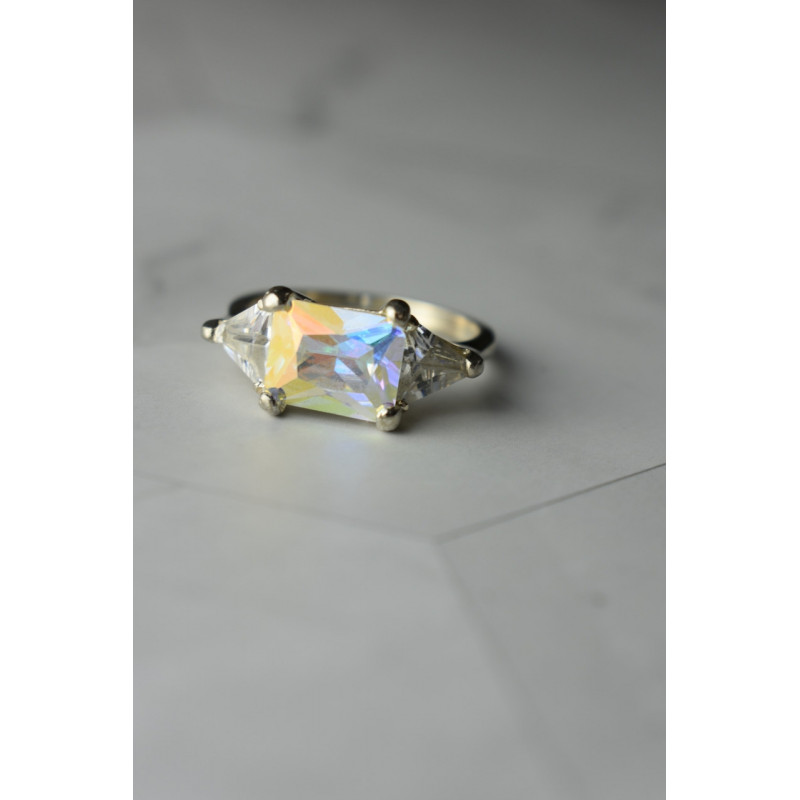 Sky Jewelry Серебряное кольцо со сверкающим камнем Алпанит и фианитами