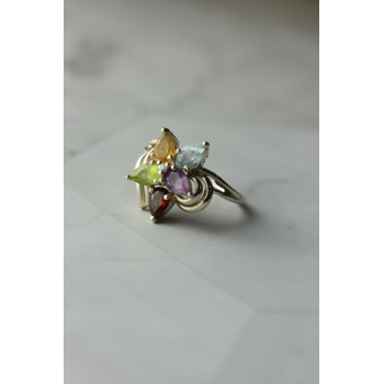 Sky Jewelry Серебряное кольцо с натуральными камнями *Цветок*