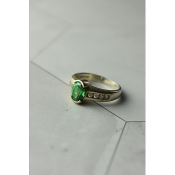 Sky Jewelry Серебряное кольцо с камнем Демантоид и фианитами