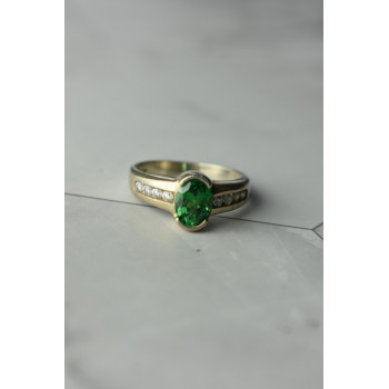 Sky Jewelry Серебряное кольцо с камнем Демантоид и фианитами