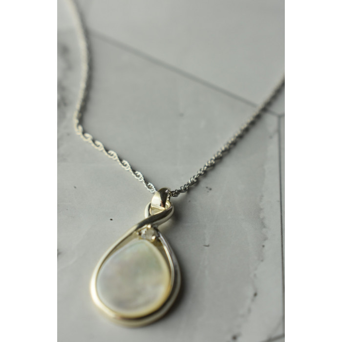 Sky Jewelry Серебряная цепочка с кулоном  Перламутр и бесцветный Кварц