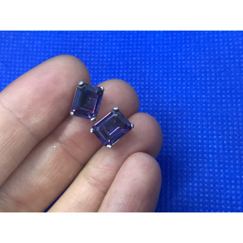 Sky Jewelry Серебряные серьги-гвоздики с камнем аметист