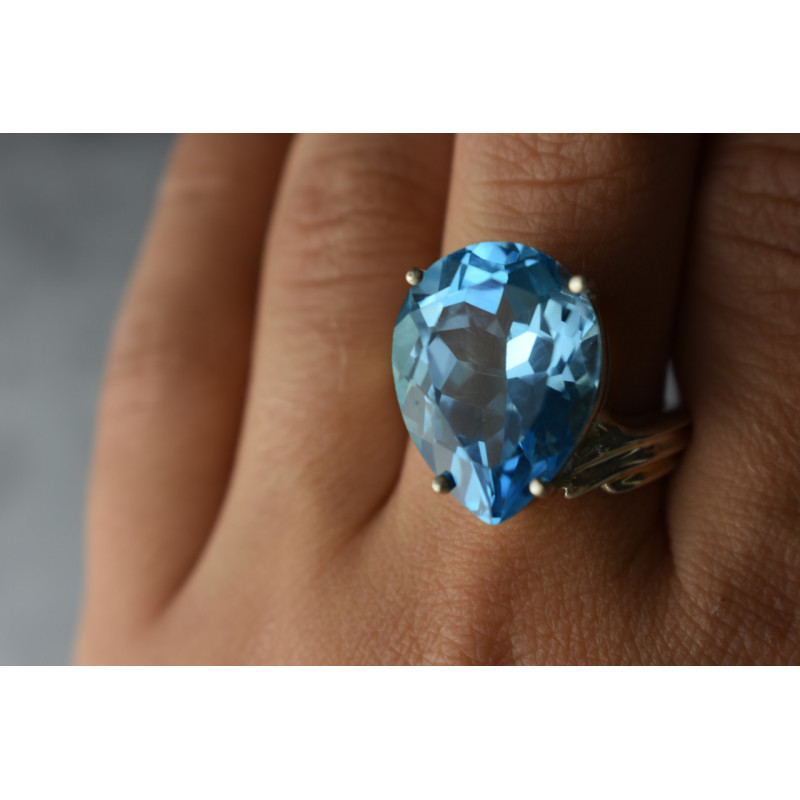 Sky Jewelry Серебряное кольцо с Голубым Топазом 925 проба