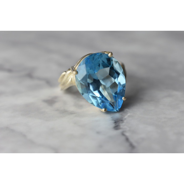 Sky Jewelry Серебряное кольцо с Голубым Топазом 925 проба