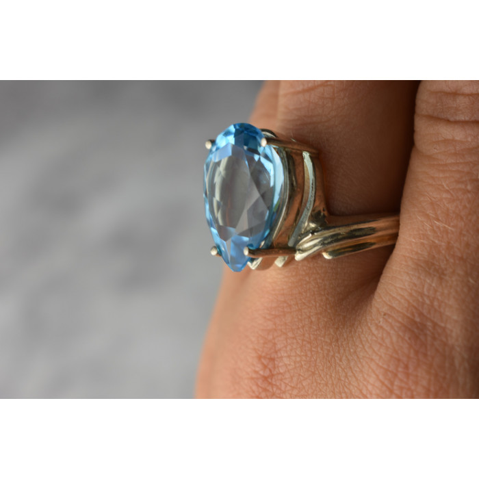 Sky Jewelry Серебряное кольцо с Голубым Топазом 925 проба