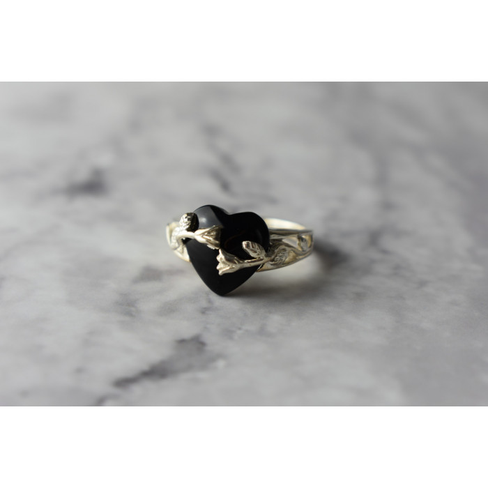 Sky Jewelry Серебряное кольцо с Черным Нефритом 925 проба *Сердце