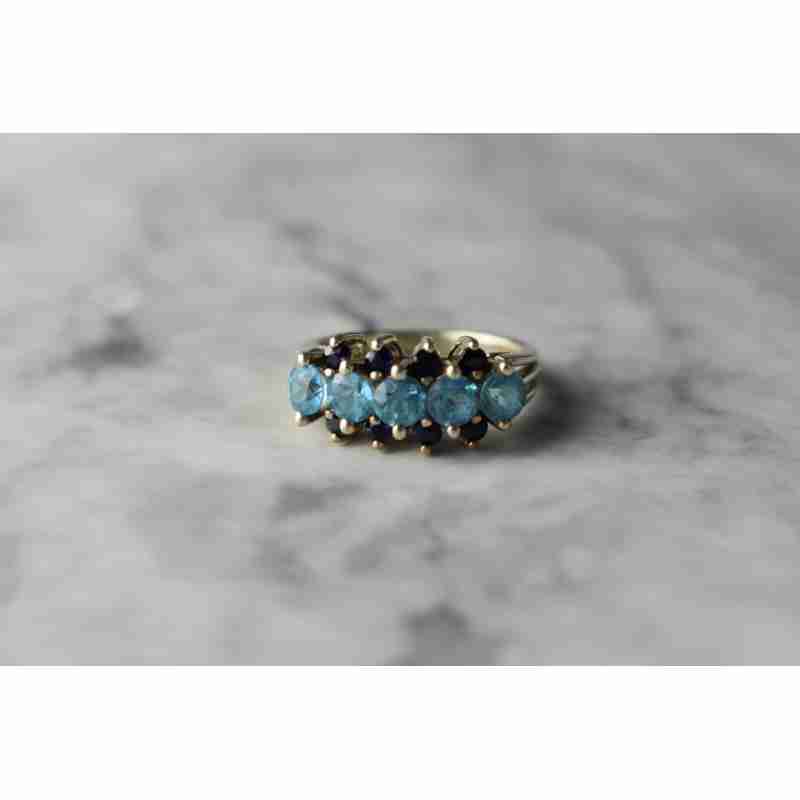 Sky Jewelry Серебряное кольцо с Голубой Шпинелью и Сапфирами