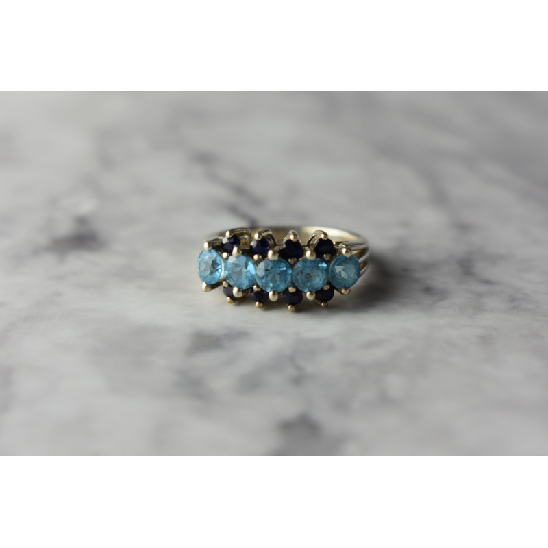 Sky Jewelry Серебряное кольцо с Голубой Шпинелью и Сапфирами