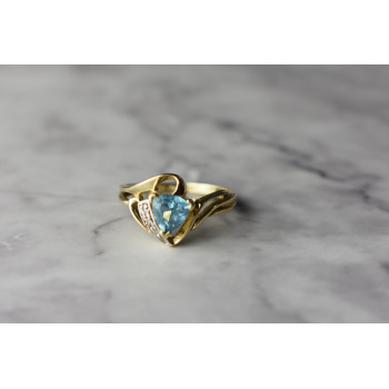 Sky Jewelry Золотое кольцо с Топазом и Бриллиантами