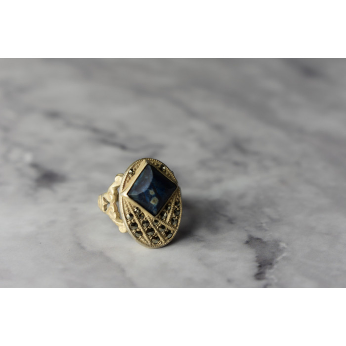 Sky Jewelry Серебряное кольцо  с камнем Содалит и Марказит