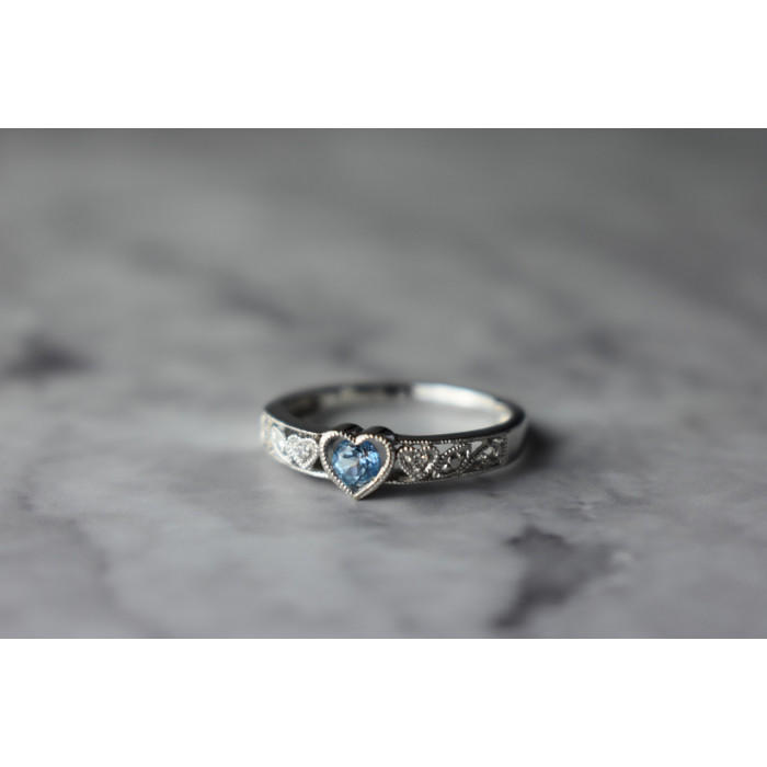 Sky Jewelry Золотое кольцо с Топазом и Бриллиантами *Голубое Сердце