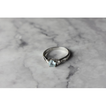 Sky Jewelry Серебряное кольцо с камнем Голубая Шпинель и фианитами