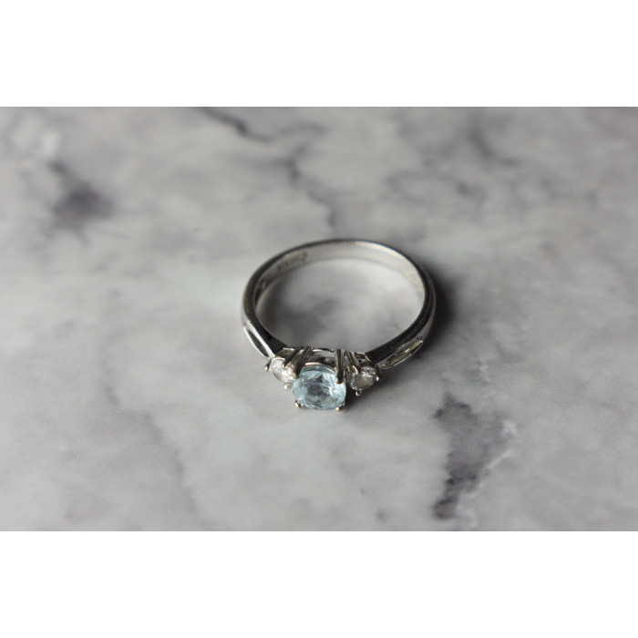 Sky Jewelry Серебряное кольцо с камнем Голубая Шпинель и фианитами