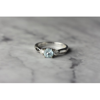 Sky Jewelry Серебряное кольцо с камнем Голубая Шпинель и фианитами