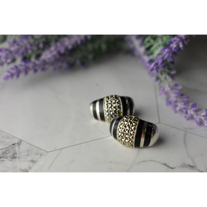 Sky Jewelry Серебряные серьги-гвоздики  с черным нефритом и марказитом  925 проба