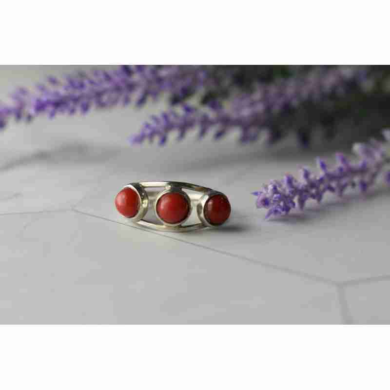 Sky Jewelry Серебряное кольцо с красными Кораллами