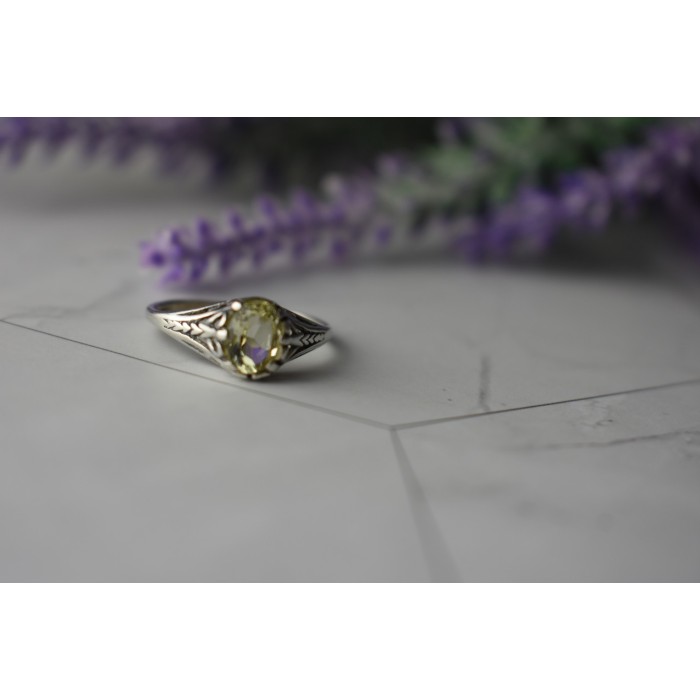 Sky Jewelry Серебряное кольцо с камнем Демантоид