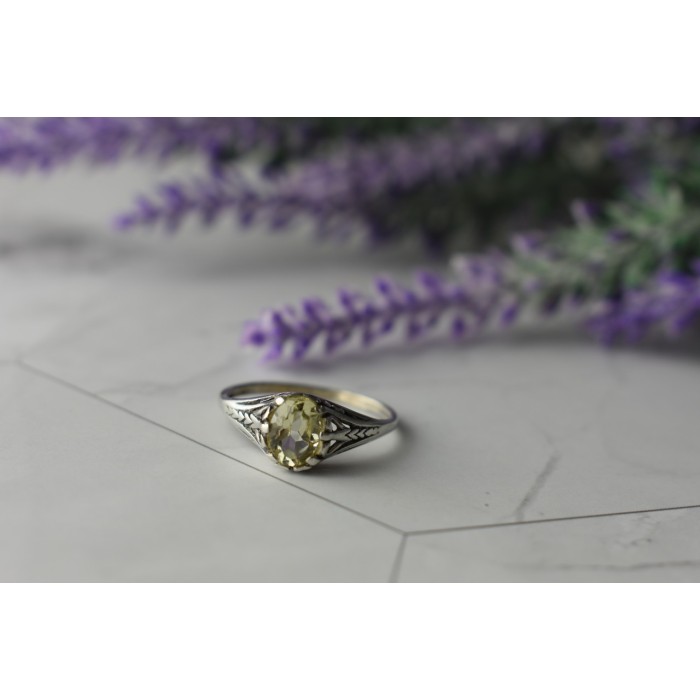 Sky Jewelry Серебряное кольцо с камнем Демантоид