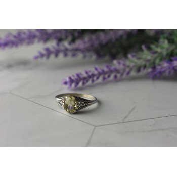 Sky Jewelry Серебряное кольцо с камнем Демантоид