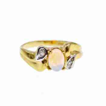 Sky Jewelry Золотое кольцо с Опалом и Бриллиантами