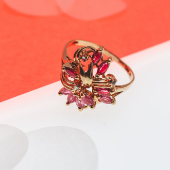 Sky Jewelry Золотое кольцо с Бриллиантами и камнями Розовая Шпинель