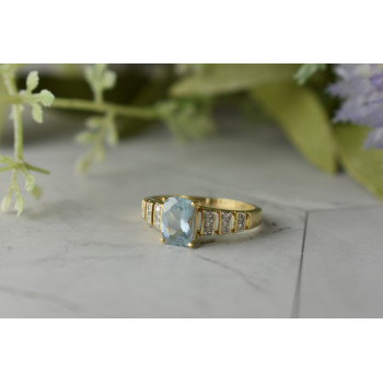Sky Jewelry Золотое кольцо с нежно-голубым Аквамарином и Бриллиантами