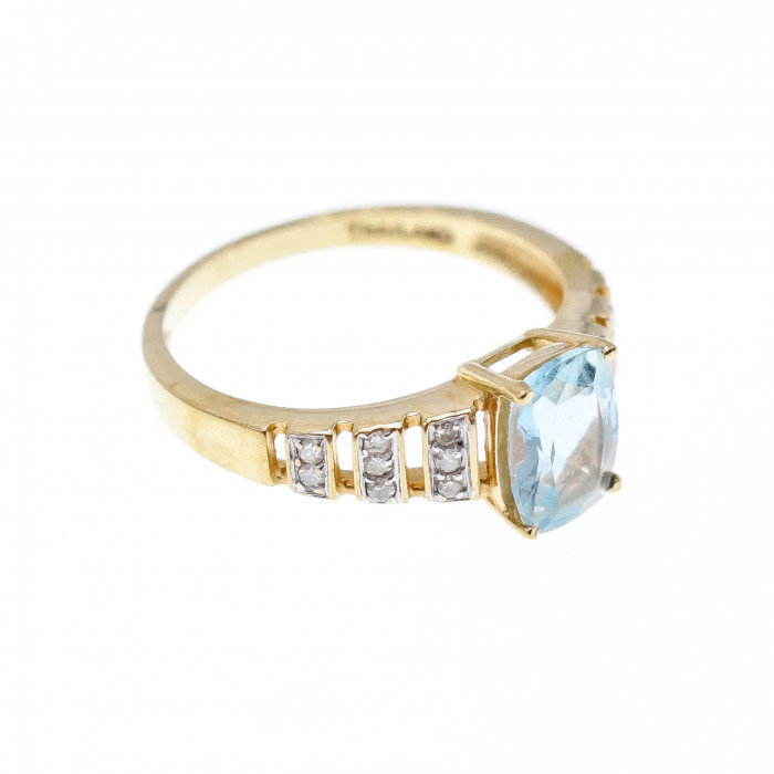 Sky Jewelry Золотое кольцо с нежно-голубым Аквамарином и Бриллиантами