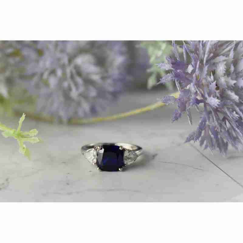 Sky Jewelry Серебряное кольцо с Сапфиром и Фианитами