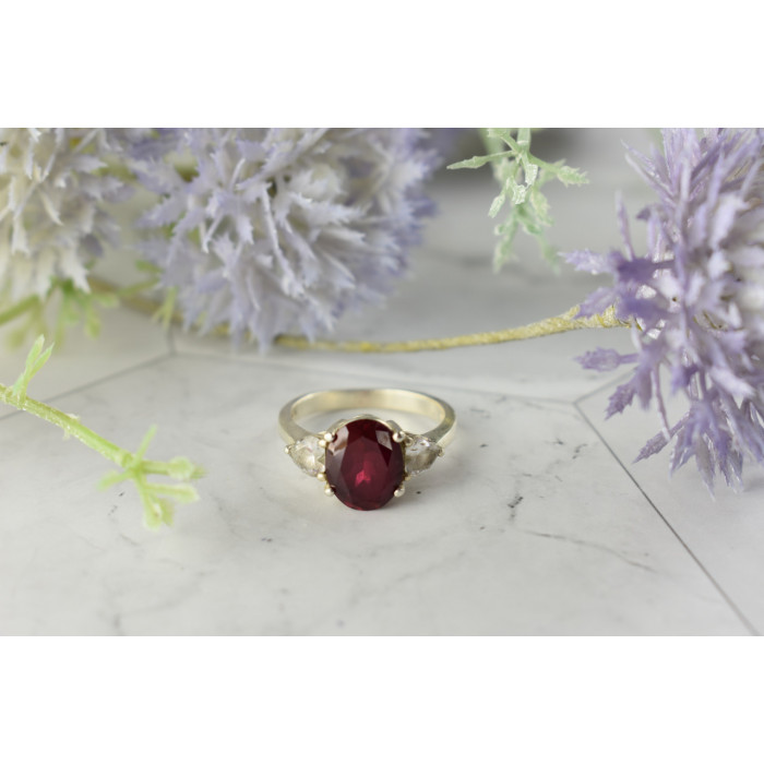 Sky Jewelry Серебряное кольцо с камнем Шпинель и фианитами