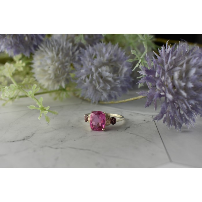 Sky Jewelry Серебряное кольцо с Морганитом и камнями Рубеллит