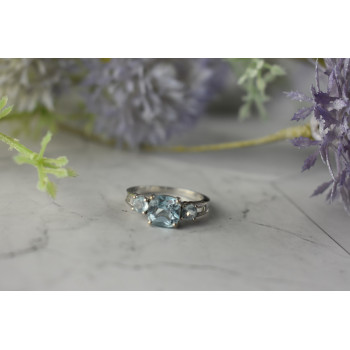 Sky Jewelry Серебряное кольцо с нежно-голубой и бесцветной Шпинелью