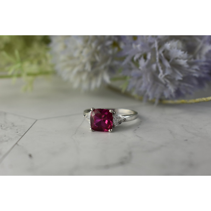 Sky Jewelry Серебряное кольцо 925 пробы с камнями Розовый Топаз и Гошенит (берилл)