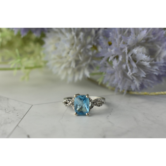 Sky Jewelry Серебряное кольцо с голубым Топазом и Кварцем