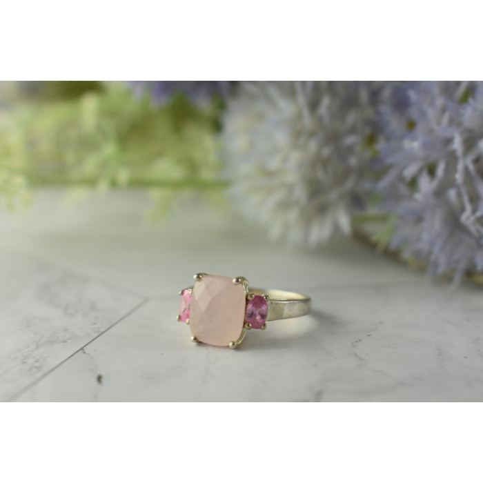 Sky Jewelry Серебряное кольцо с Розовым Кварцем и камнями Шпинель