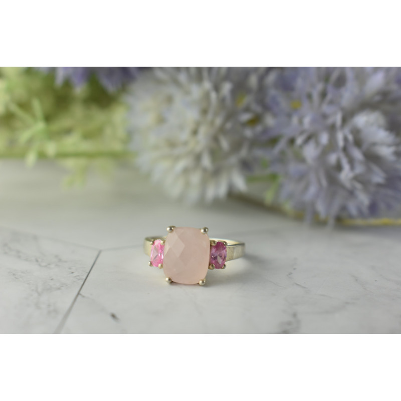 Sky Jewelry Серебряное кольцо с Розовым Кварцем и камнями Шпинель