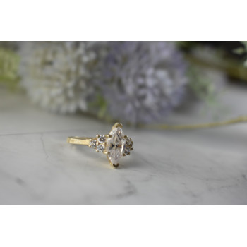 Sky Jewelry Серебряное кольцо с камнем Гошенит (берилл) 925 проба