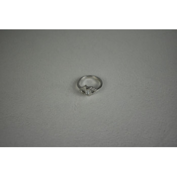 Sky Jewelry Серебряное кольцо с Бесцветным Турмалином *АХРОИТ*