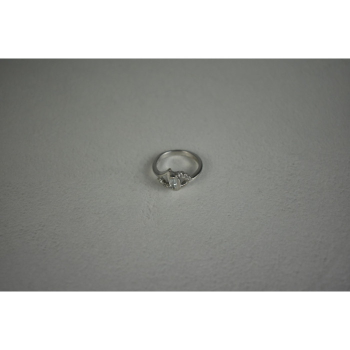 Sky Jewelry Серебряное кольцо с Бесцветным Турмалином *АХРОИТ*