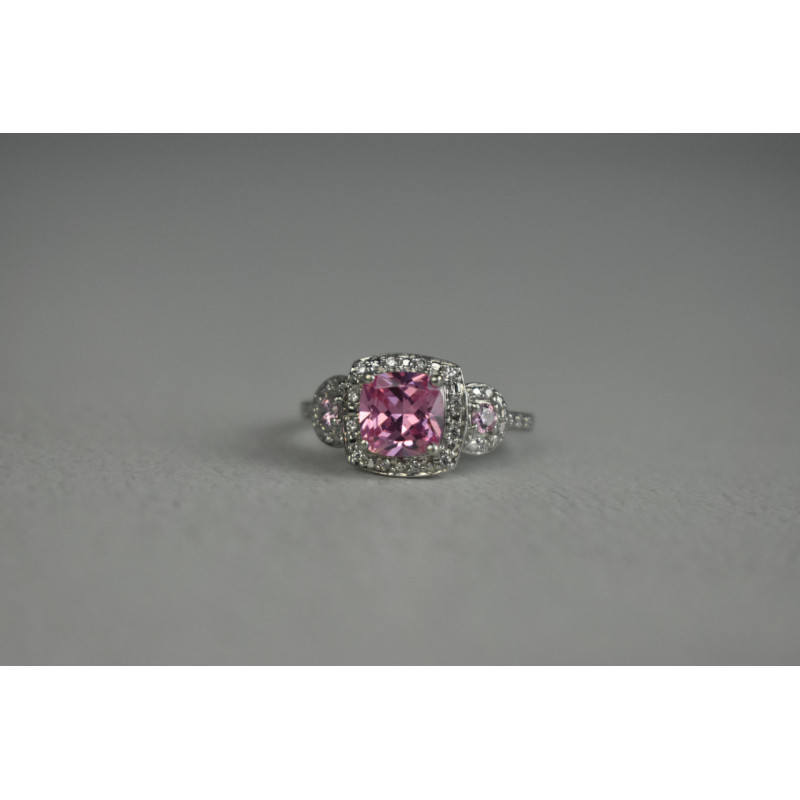 Sky Jewelry Серебряное кольцо с Морганитом и Фианитами