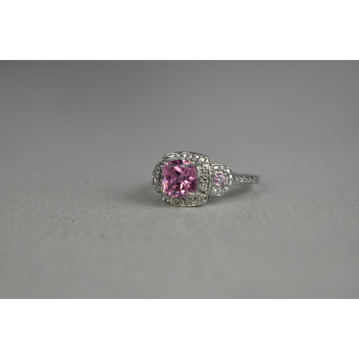 Sky Jewelry Серебряное кольцо с Морганитом и Фианитами