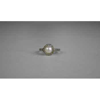 Sky Jewelry Серебряное кольцо с Жемчугом и камнями бесцветная Шпинель