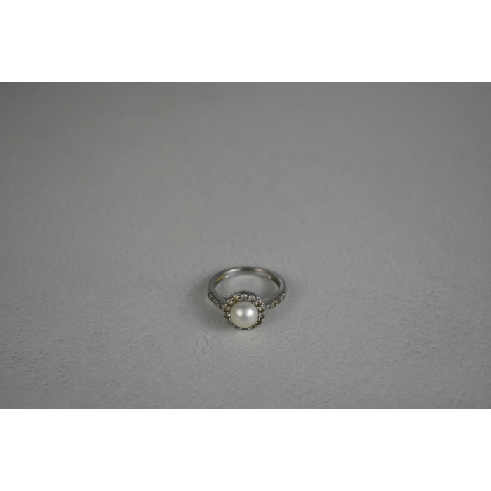 Sky Jewelry Серебряное кольцо с Жемчугом и камнями бесцветная Шпинель