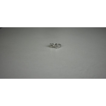 Sky Jewelry Серебряное кольцо 925 пробы с Фианитами  *Бантик