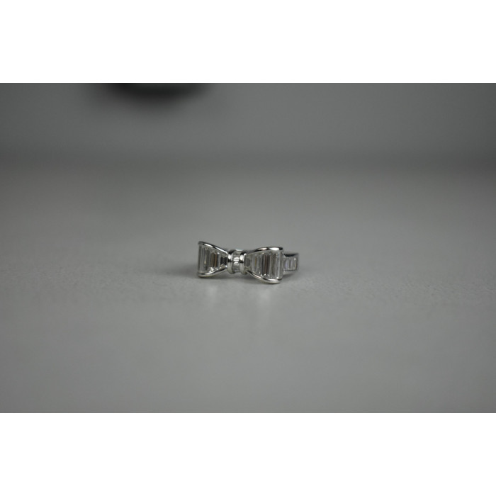 Sky Jewelry Серебряное кольцо 925 пробы с Фианитами  *Бантик