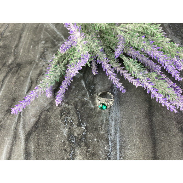 Sky Jewelry Серебряное кольцо с Изумрудом и Фианитами 925 проба